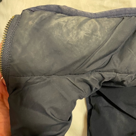 J.Crew Navy Puffer Vest - size M (Women’s) - Picture 9 of 10